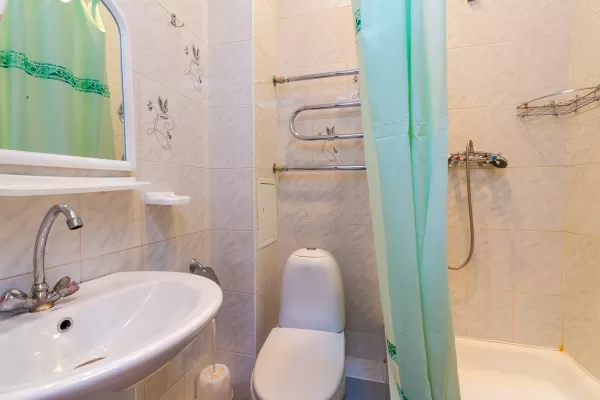 Одноместный номер 2 категории во 2 корпусе в санатории им. Димитрова в городе Кисловодске - фотография