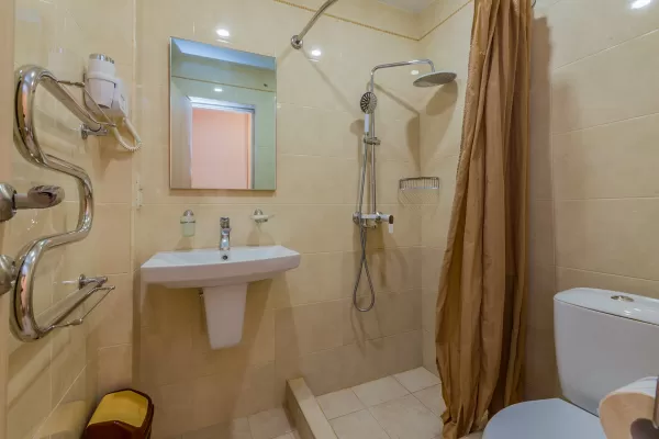 Двухместный номер 2 категории в 4 корпусе в санатории им. Димитрова в городе Кисловодске - фотография