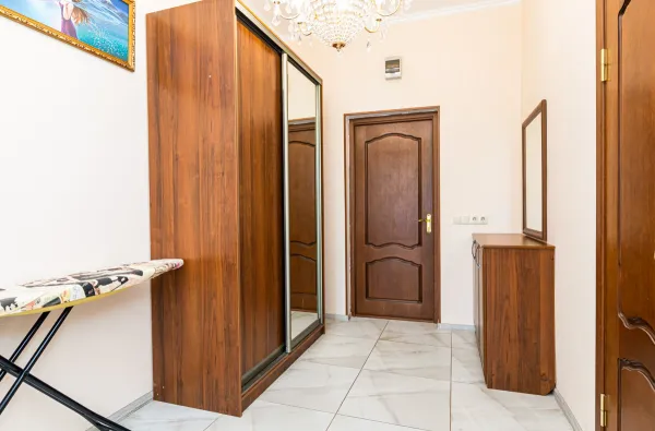 Номер «Люкс» 2-местный 2-комнатный в корпусе 2 санатория «им.Димитрова» в г. Кисловодске - фотография