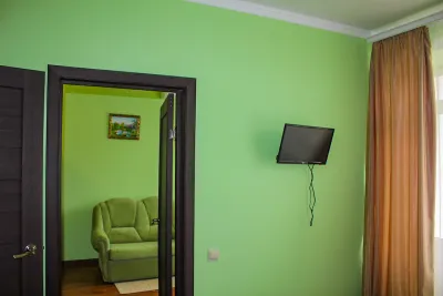 Номер «Улучшенный» 2-местный 2-комнатный 1 категории в 4 корпусе в санатории им. Димитрова в городе Кисловодске - фотография