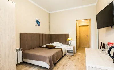 Номер «Комфорт» 1-местный 1-комнатный 1 категории в 4 корпусе санатория «им.Димитрова» в г. Кисловодске - фотография